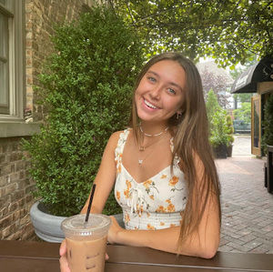 Meet your Posher, Zoe